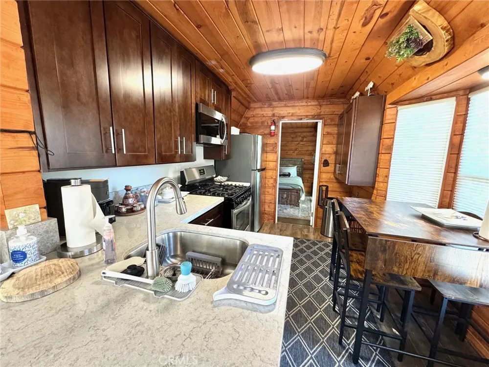 29166 Lyon Drive Cedar Glen, CA 92321