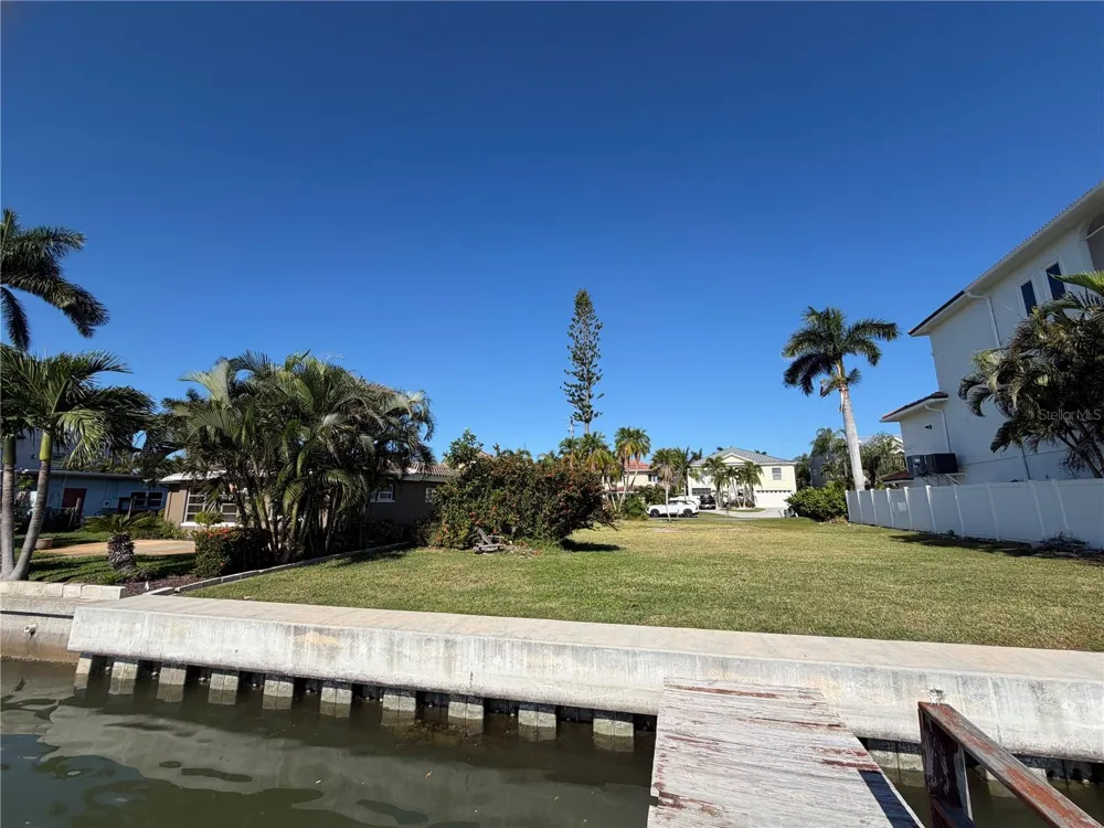16325 REDINGTON DRIVE Redington Beach, FL 33708