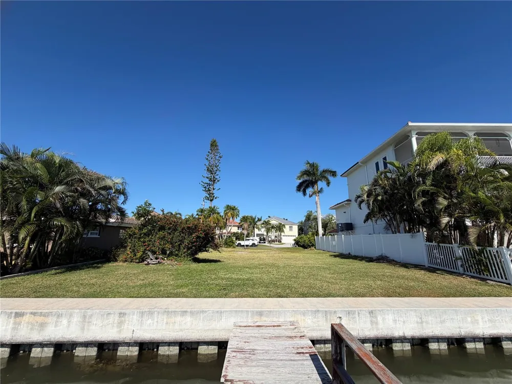 16325 REDINGTON DRIVE Redington Beach, FL 33708