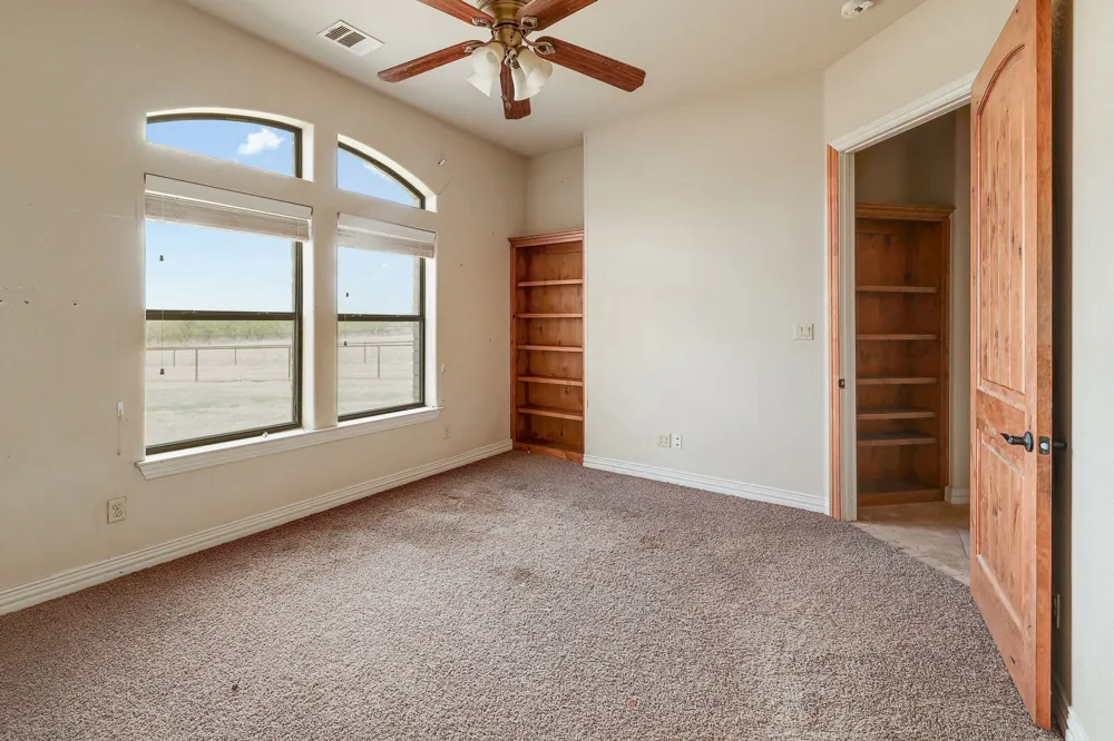 22300 FM  971 Granger, TX 76530
