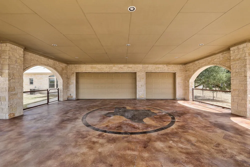 22300 FM  971 Granger, TX 76530