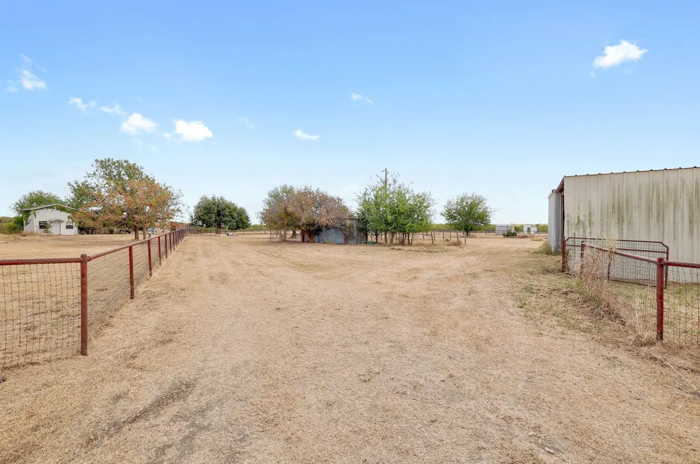 22300 FM  971 Granger, TX 76530