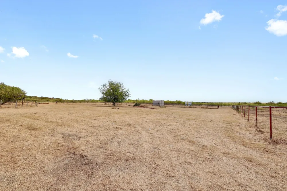22300 FM  971 Granger, TX 76530