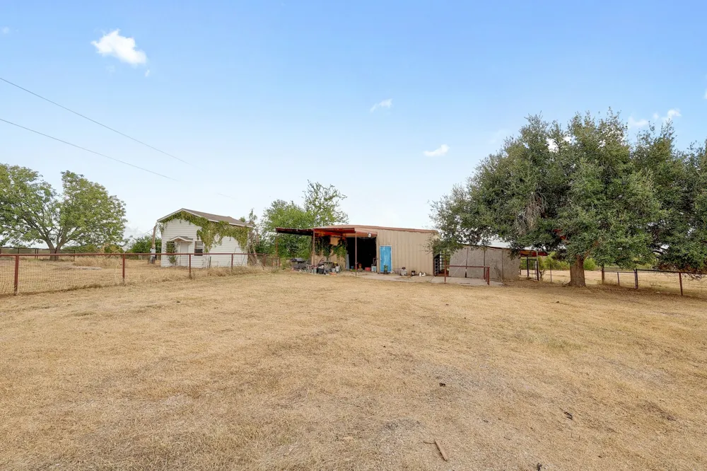 22300 FM  971 Granger, TX 76530