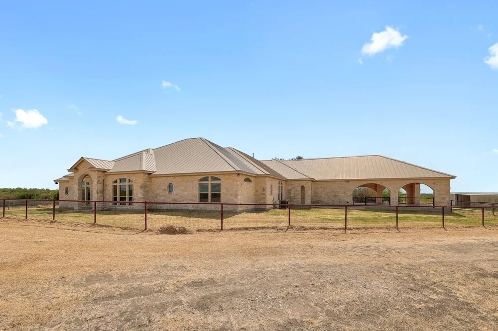 22300 FM  971 Granger, TX 76530