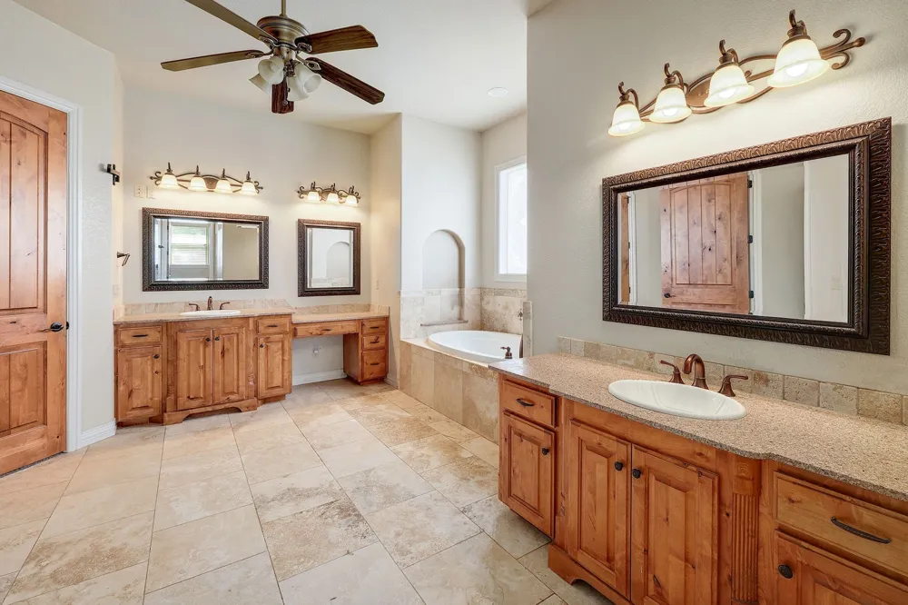 22300 FM  971 Granger, TX 76530