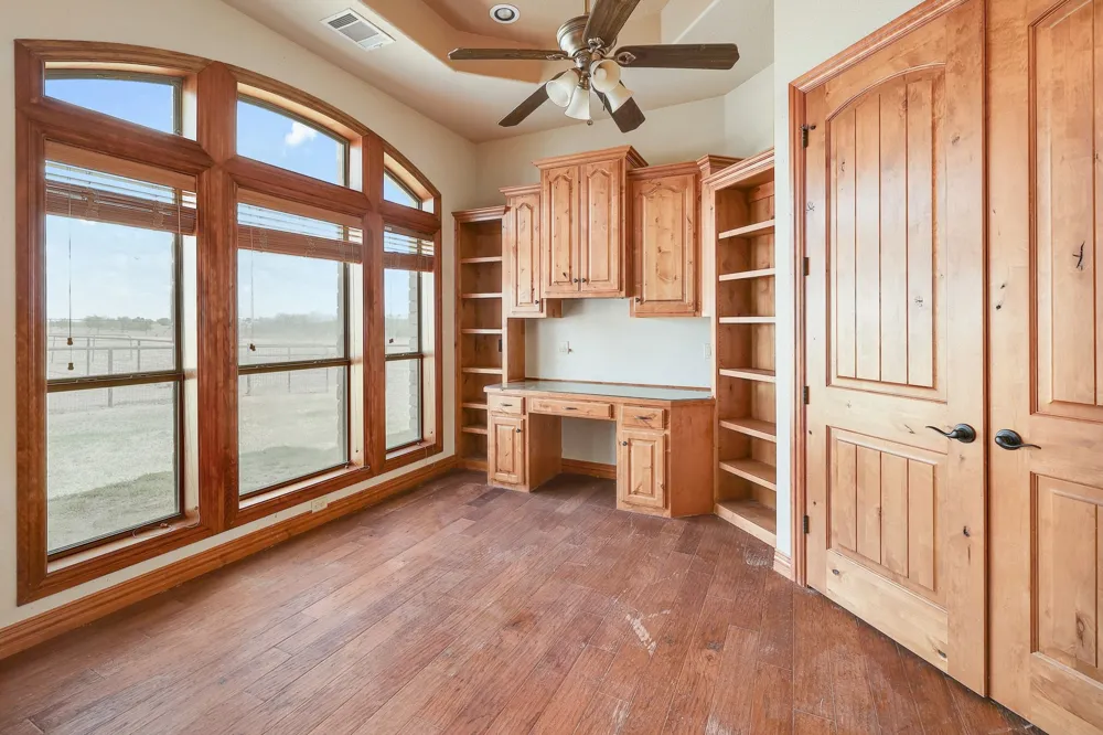 22300 FM  971 Granger, TX 76530