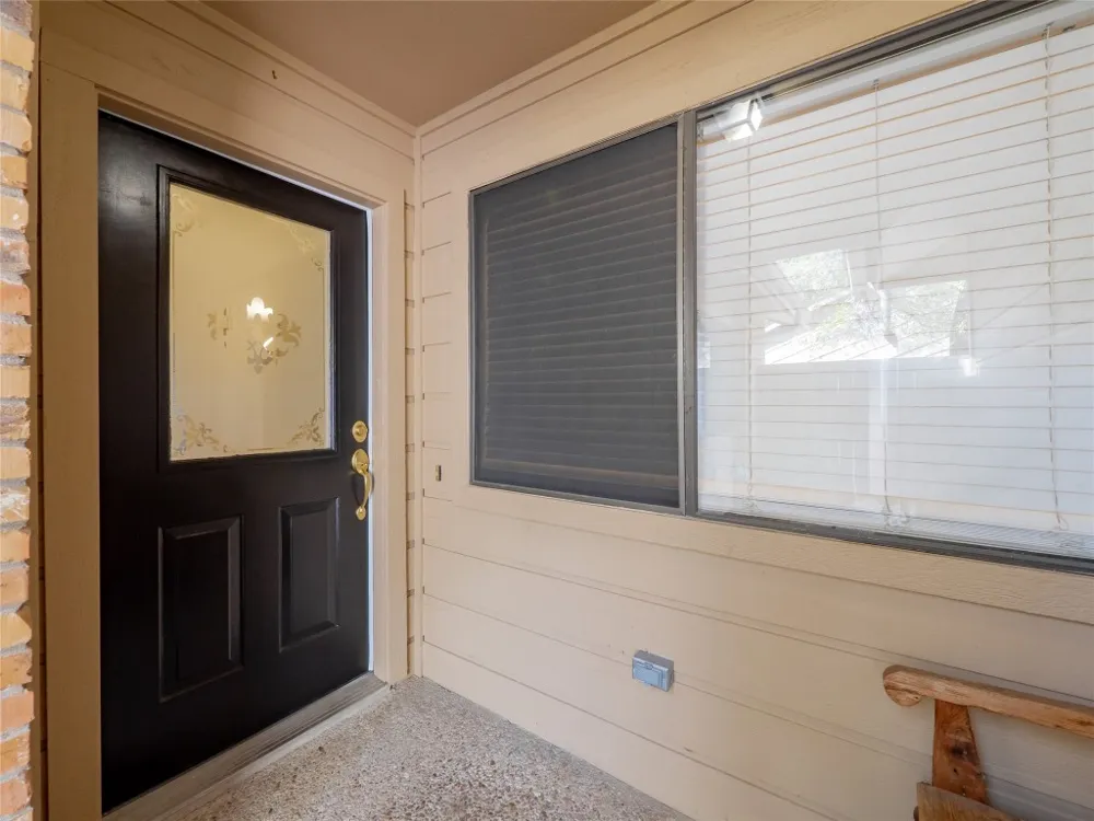 7211 Lakewood Drive #E118 Austin, TX 78750