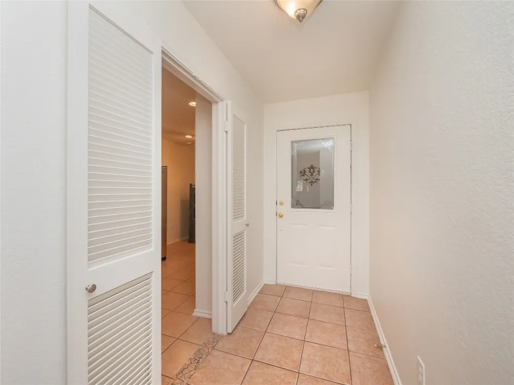 7211 Lakewood Drive #E118 Austin, TX 78750