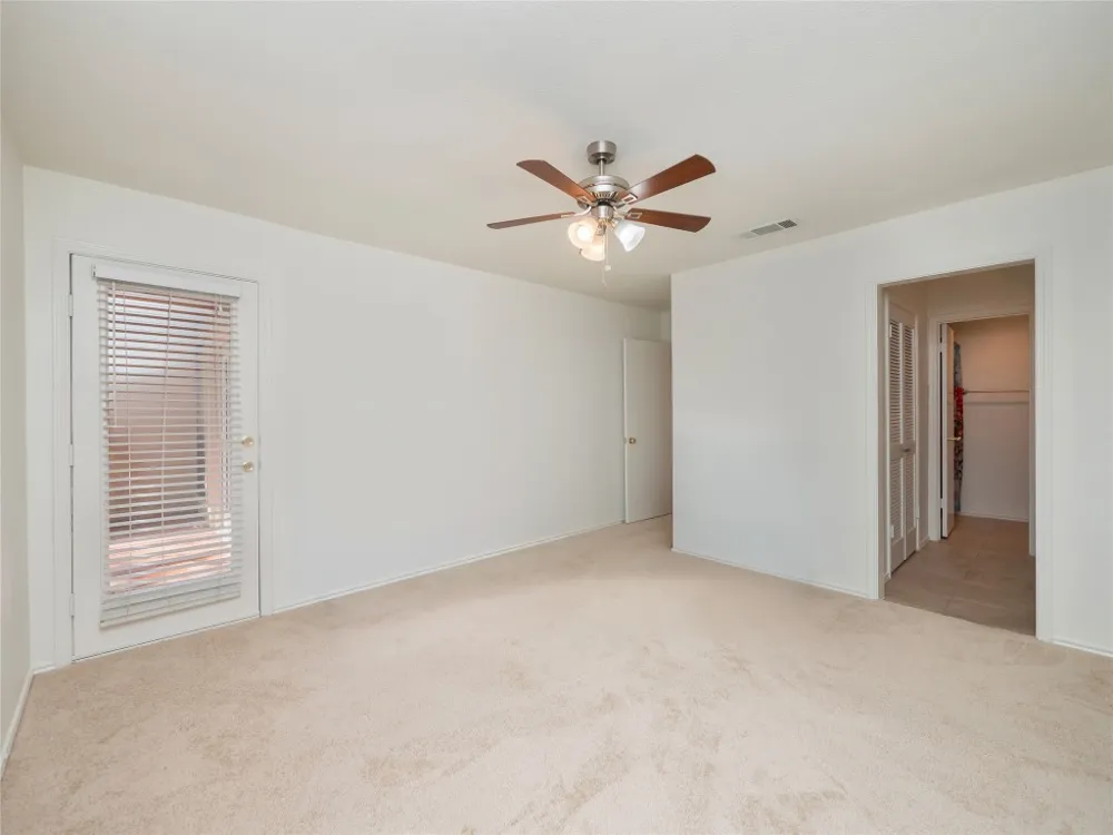 7211 Lakewood Drive #E118 Austin, TX 78750