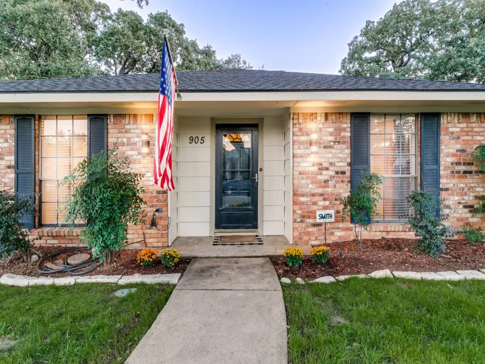 905 Summer Trail Flower Mound, TX 75028