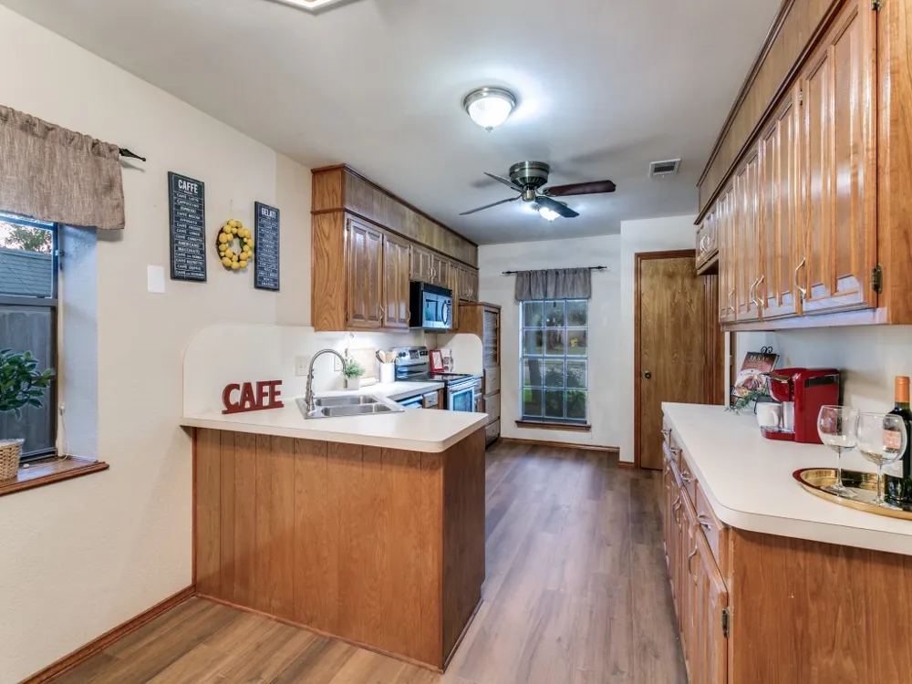905 Summer Trail Flower Mound, TX 75028