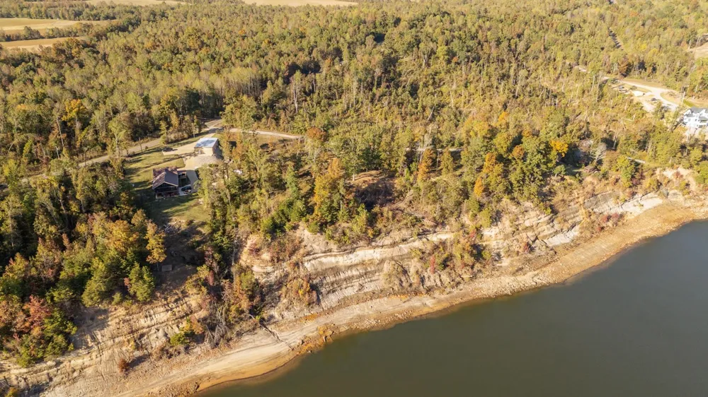 60 SLEEPY HOLLOW LN Morris Chapel, TN 38361