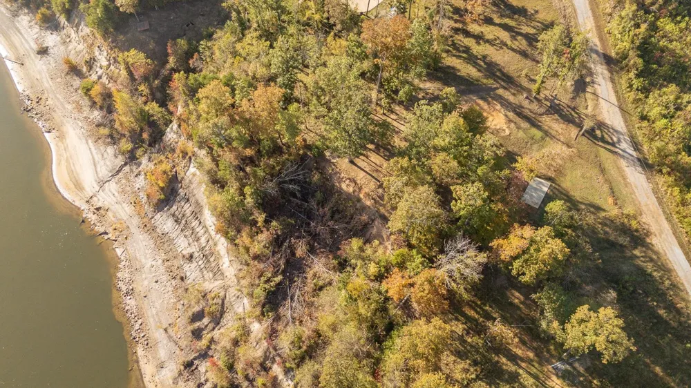 60 SLEEPY HOLLOW LN Morris Chapel, TN 38361
