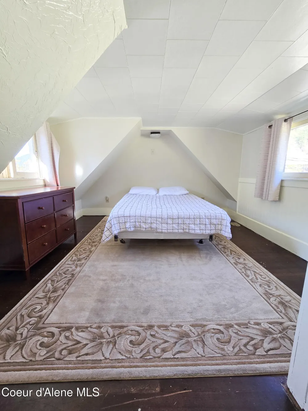 409 Pine Street Wallace, ID 83873