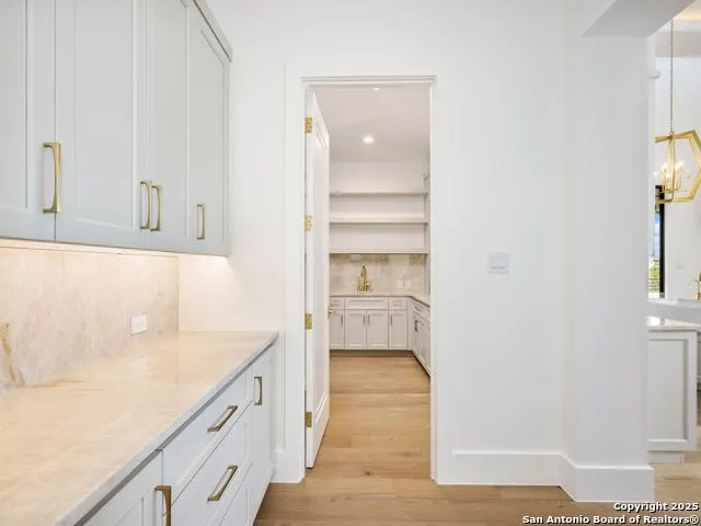 21511 Privada Avila San Antonio, TX 78257