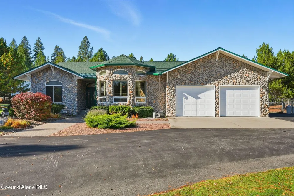 573 Tam Tam Drive Sagle, ID 83860