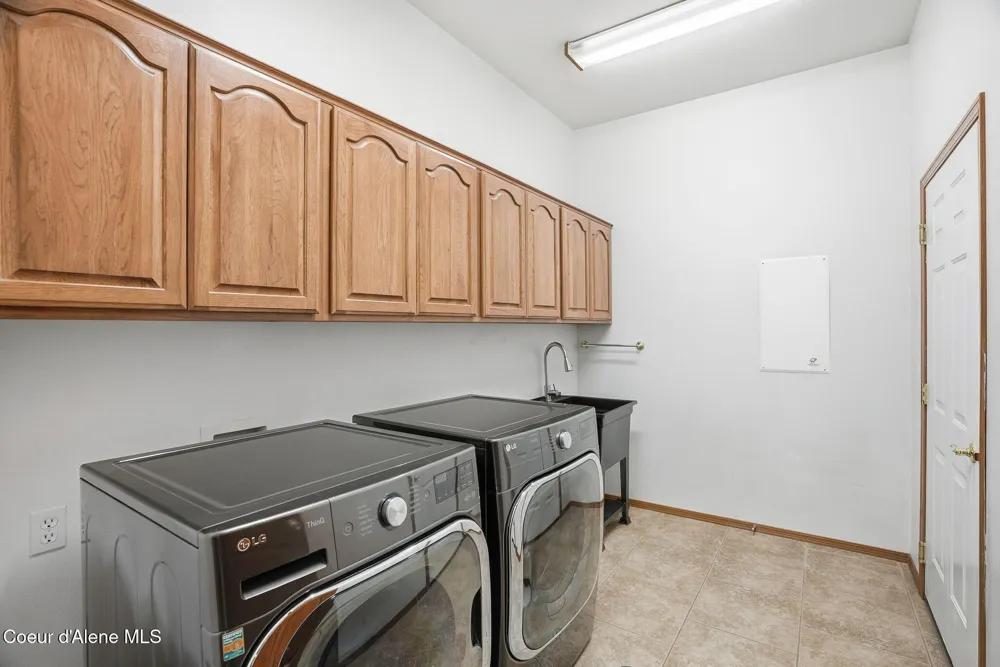 573 Tam Tam Drive Sagle, ID 83860
