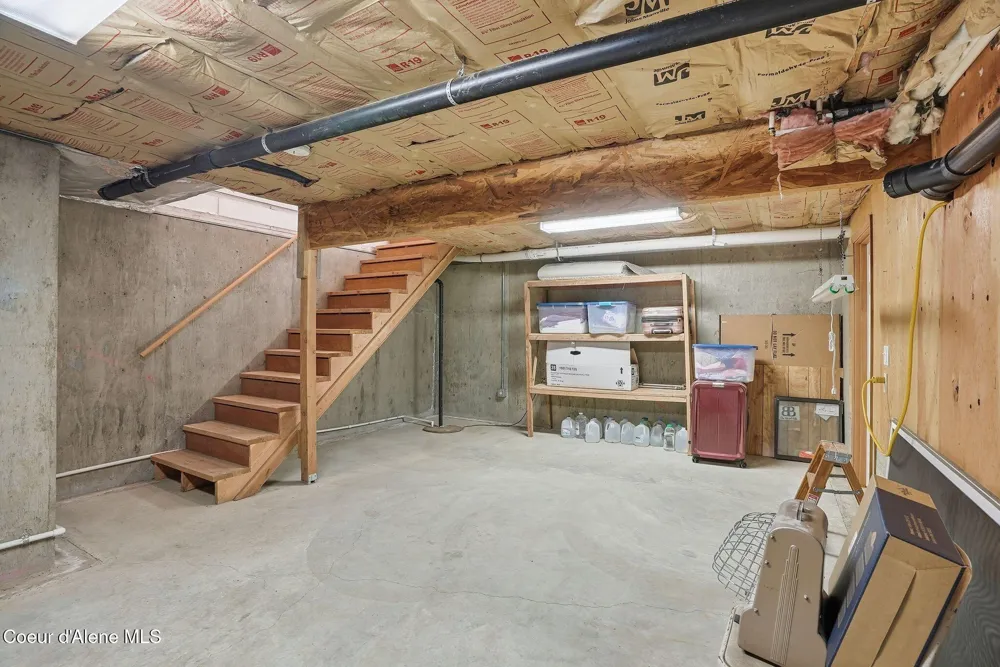 573 Tam Tam Drive Sagle, ID 83860