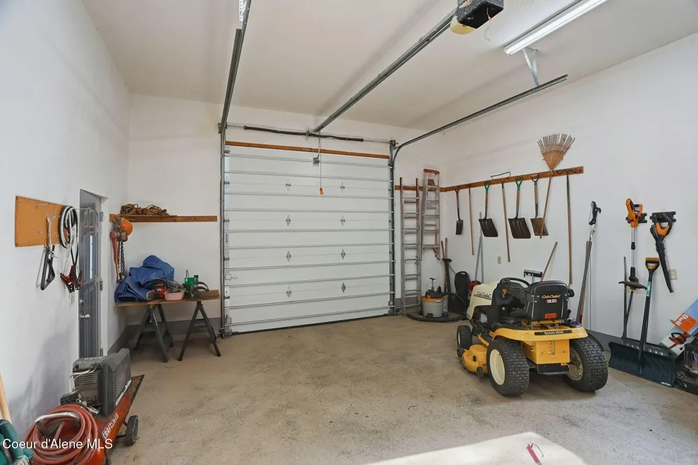 573 Tam Tam Drive Sagle, ID 83860