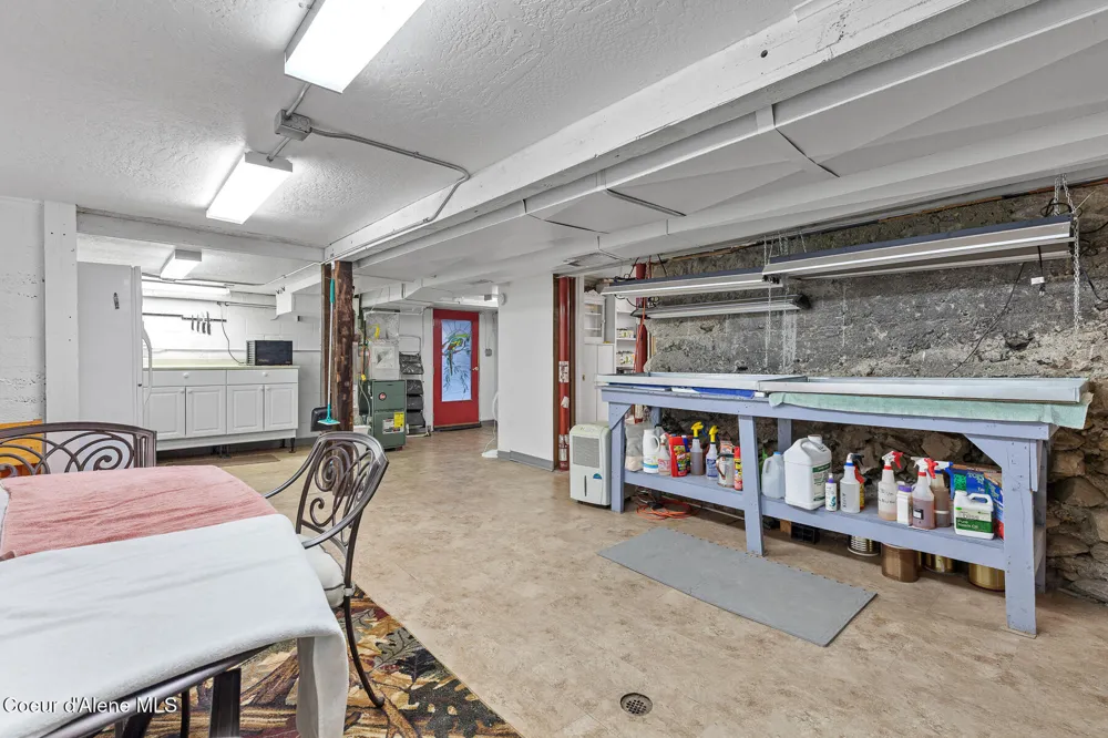 191 King Street Wallace, ID 83873