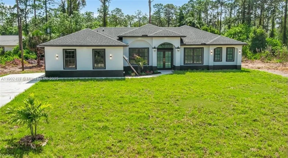 1506 EIGHTH AVE Lehigh Acres, FL 33972