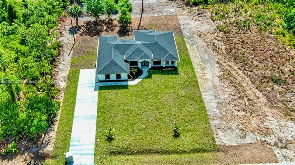 1506 EIGHTH AVE Lehigh Acres, FL 33972
