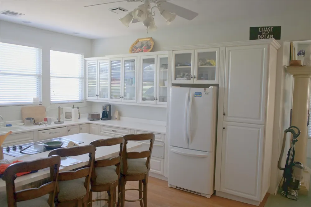 585 Hickory Spring Road Fredericksburg, TX 78624