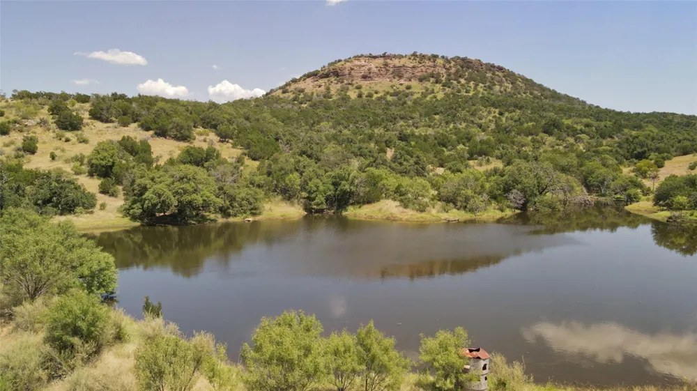 585 Hickory Spring Road Fredericksburg, TX 78624