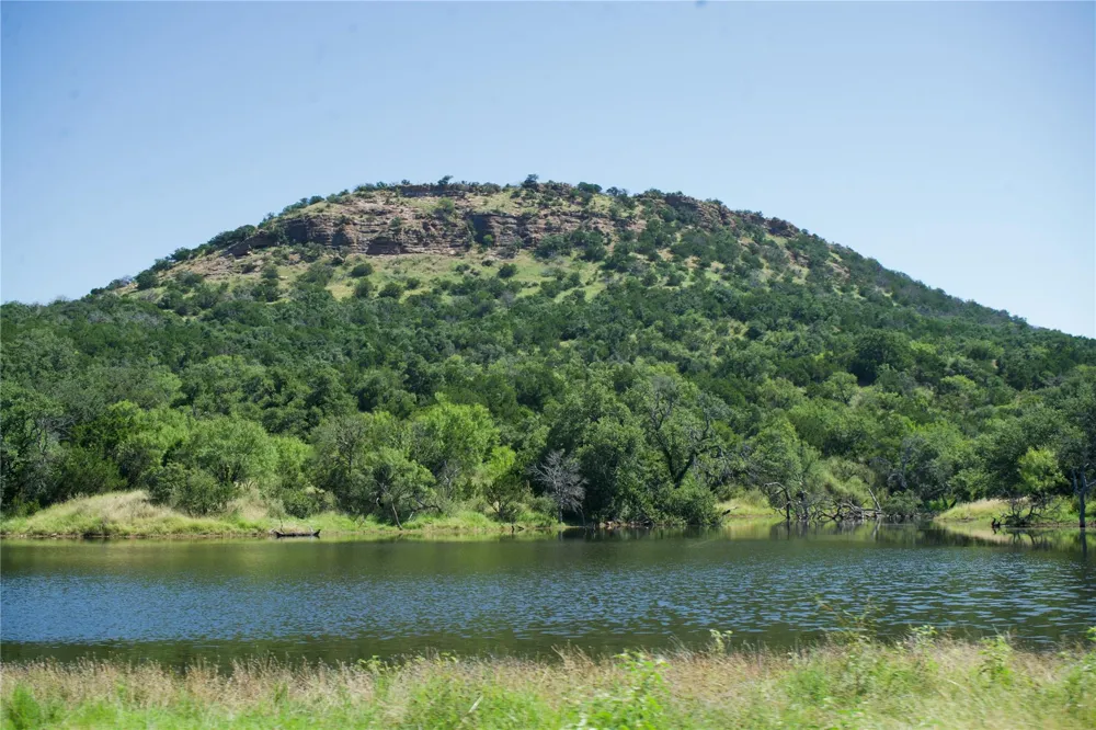 585 Hickory Spring Road Fredericksburg, TX 78624