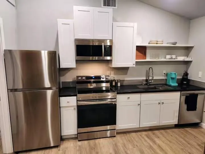 6159 Crestview Drive Athens, TX 75752