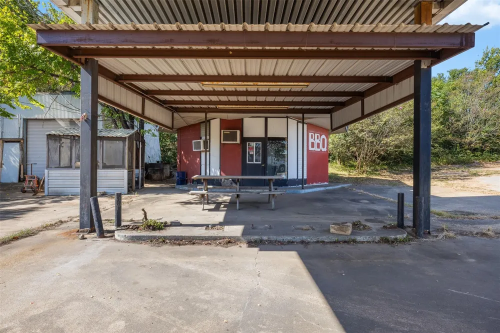 410 State Highway 36 S Caldwell, TX 77836