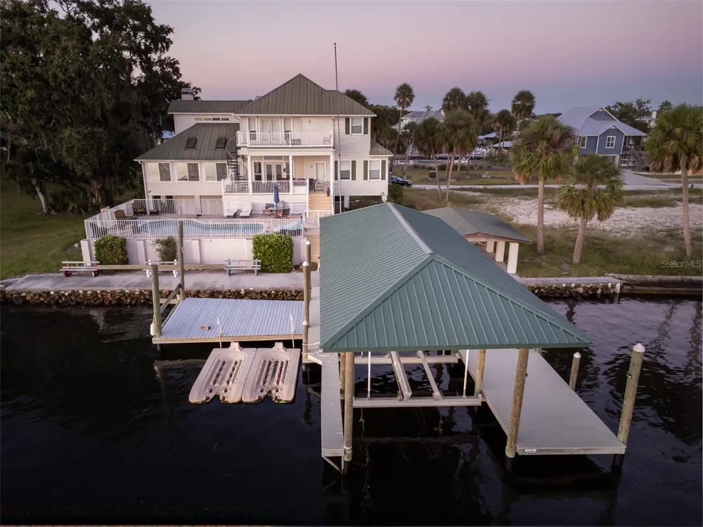 2130 NW 14TH STREET Crystal River, FL 34428