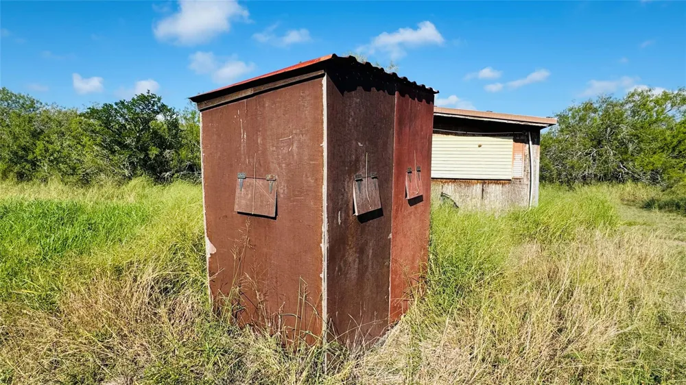 7 County Road 798 Sinton, TX 78387