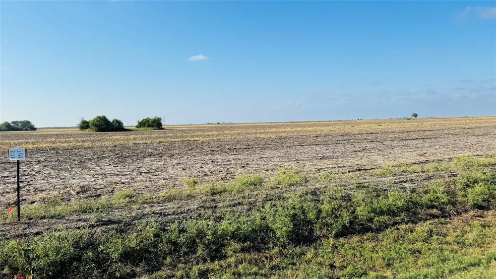 1 County Road 798 Sinton, TX 78387