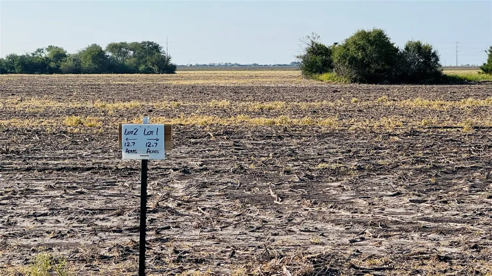 1 County Road 798 Sinton, TX 78387