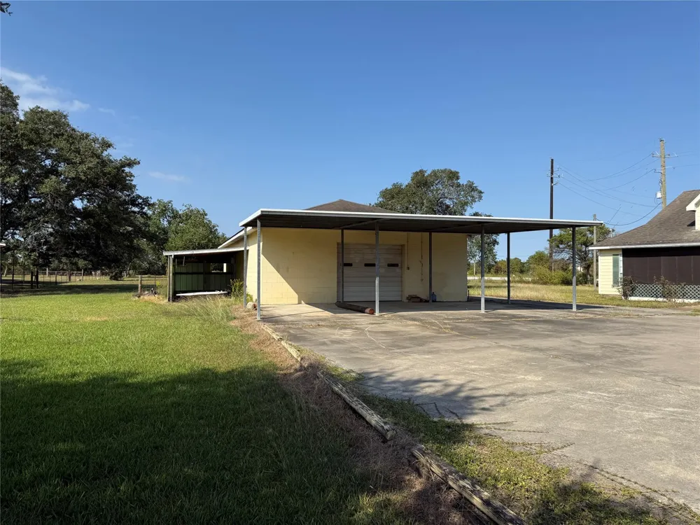 7523 Fm 3180 Road Baytown, TX 77523