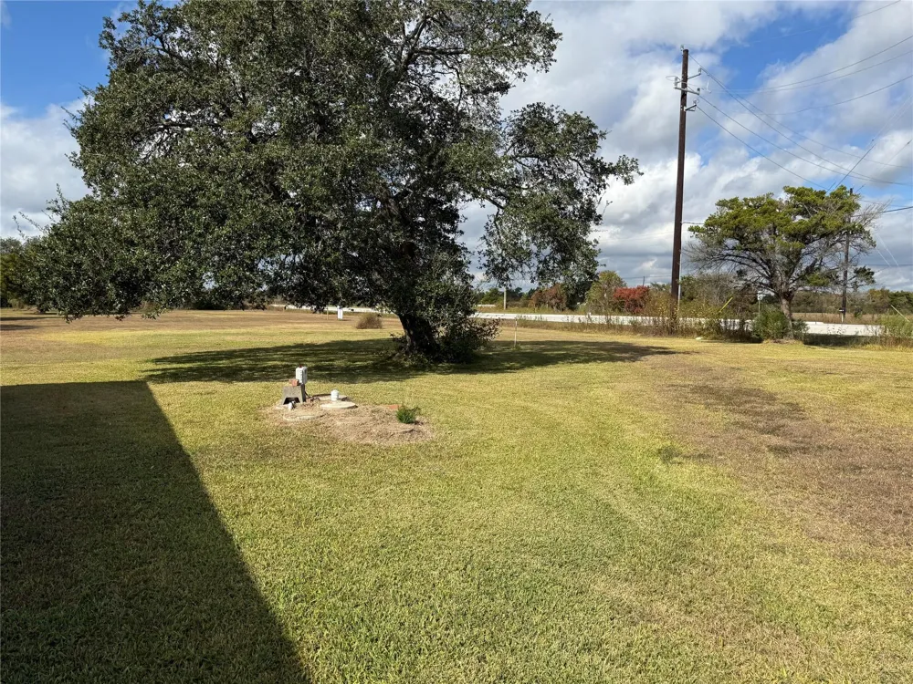 7523 Fm 3180 Road Baytown, TX 77523