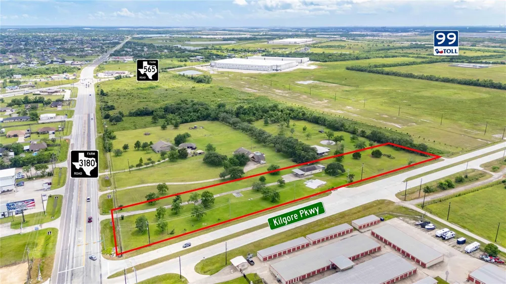 7523 Fm 3180 Road Baytown, TX 77523