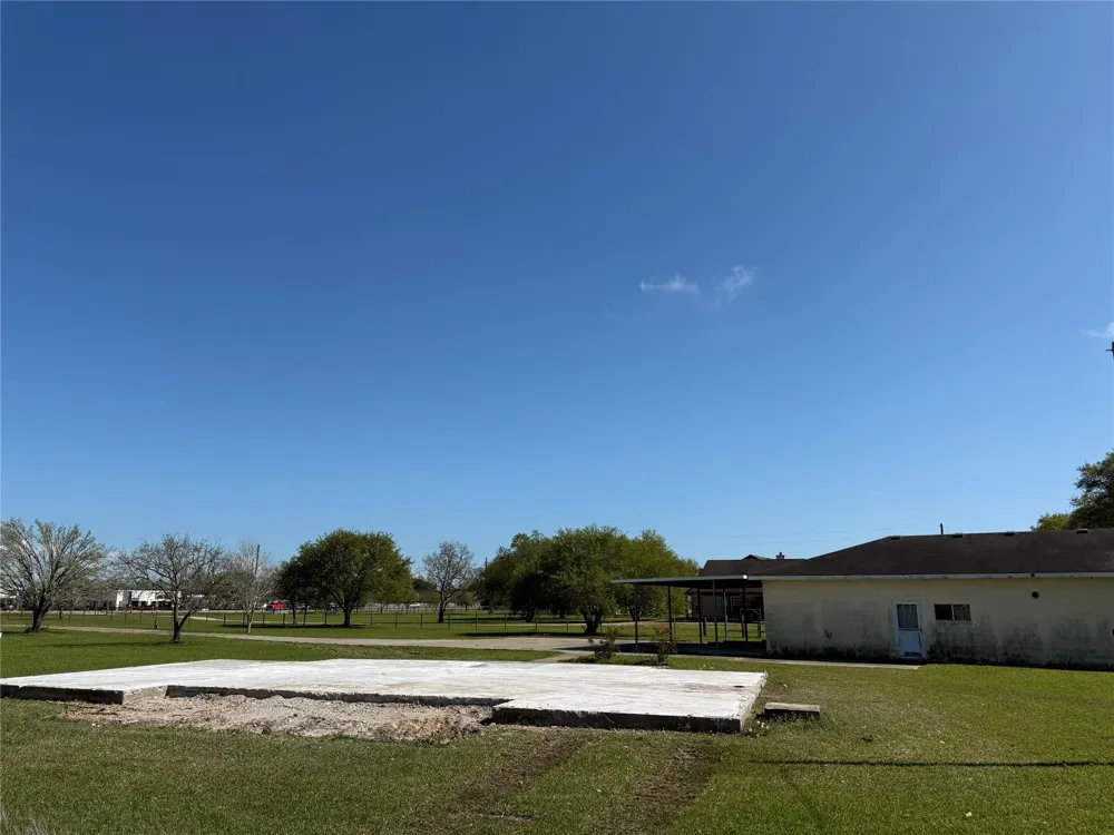 7523 Fm 3180 Road Baytown, TX 77523