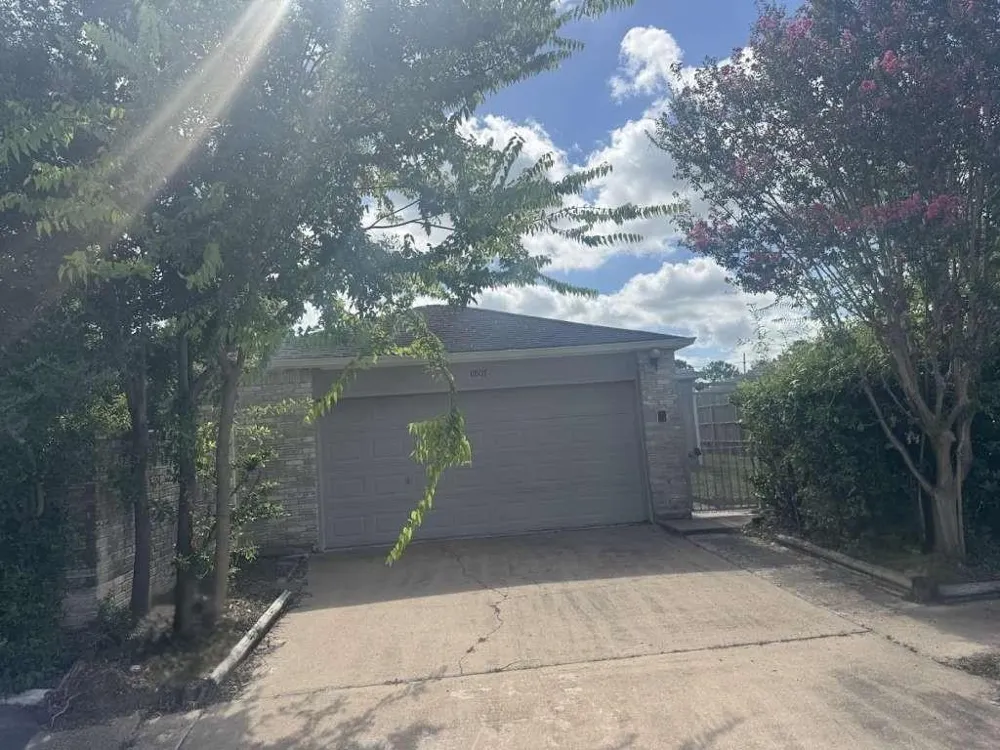 11807 S Youngwood Lane