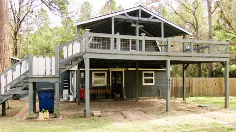 458 Rain Forest Road