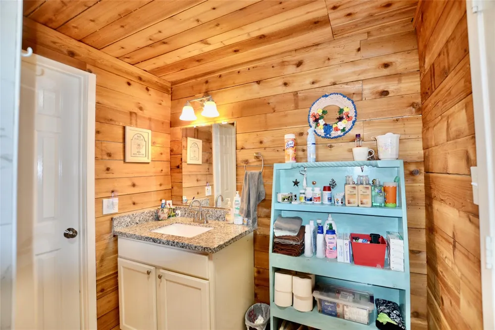 458 Rain Forest Road Onalaska, TX 77360