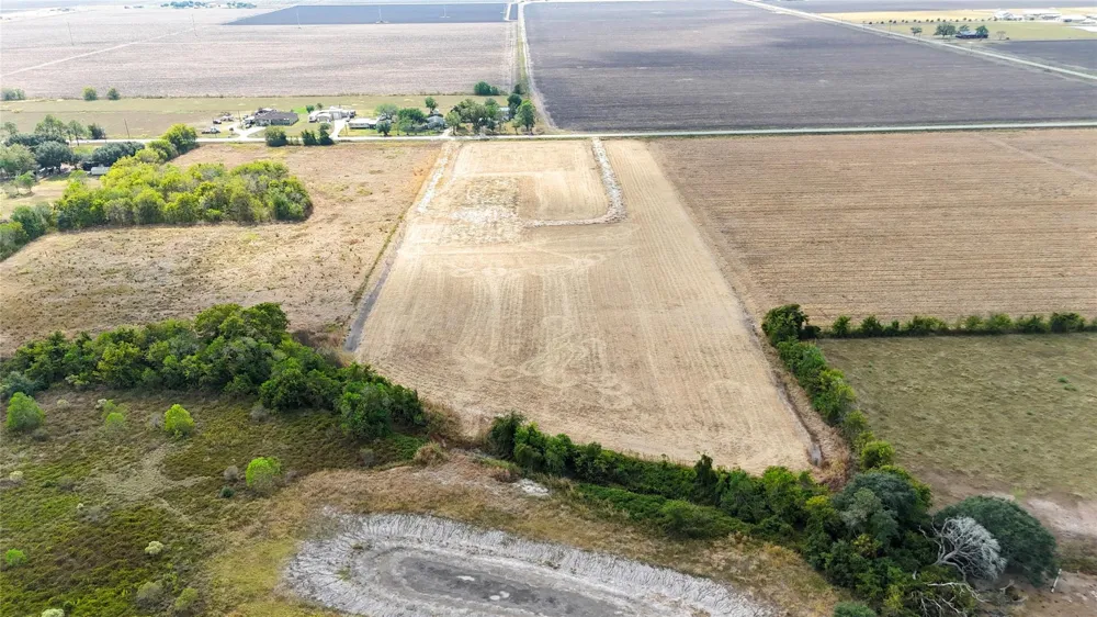 3046 County Road 356 Louise, TX 77455