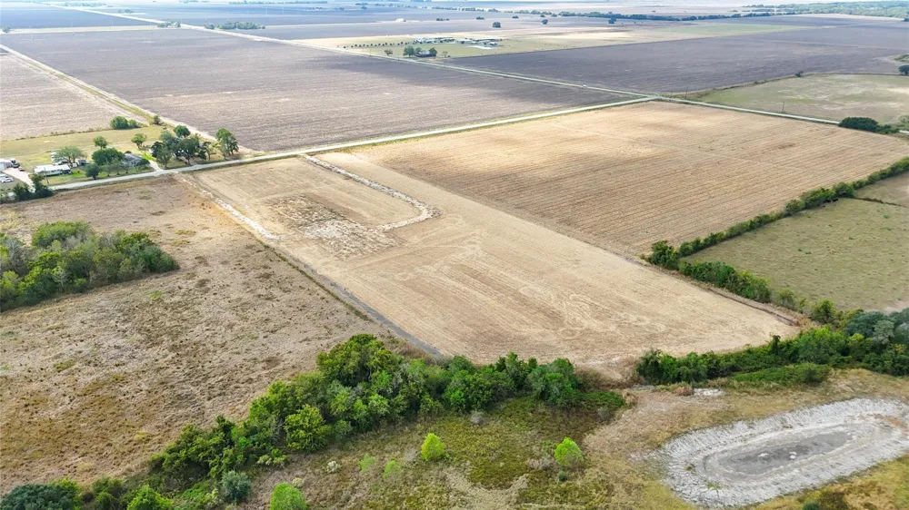 3046 County Road 356 Louise, TX 77455