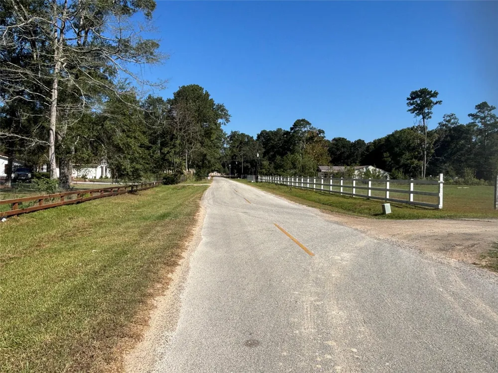 62 Short Leaf Drive Huffman, TX 77336