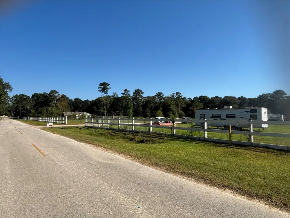 62 Short Leaf Drive Huffman, TX 77336