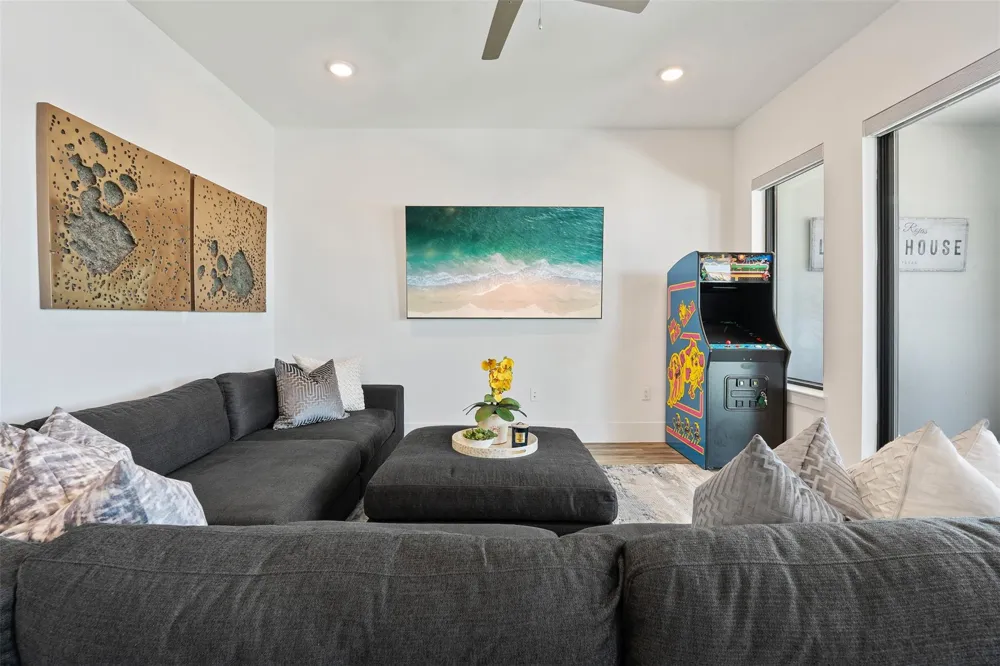 199 Waterpoint Court #208 Montgomery, TX 77356
