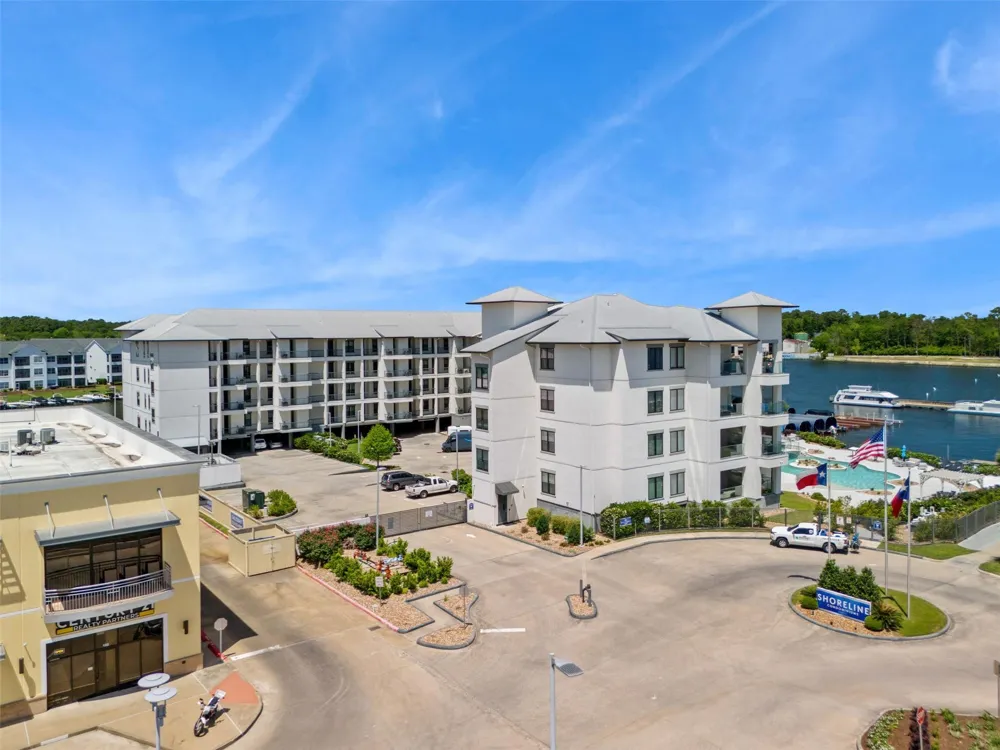 199 Waterpoint Court #208 Montgomery, TX 77356