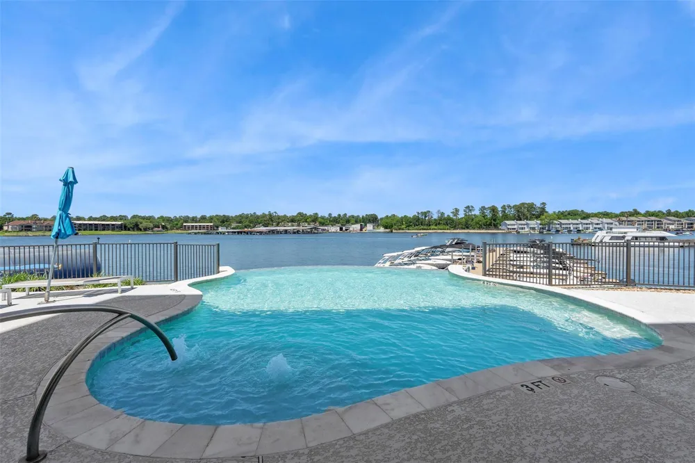 199 Waterpoint Court #208 Montgomery, TX 77356